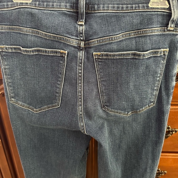 J. Crew 9” mid-rise skinny Blue Denim Jeans. Size 27 - Picture 6 of 9